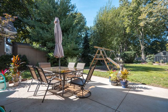 843 Pearl Street, Aurora, IL 60505