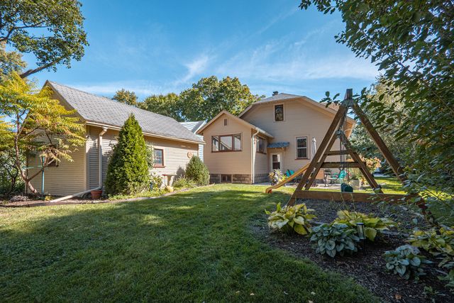 843 Pearl Street, Aurora, IL 60505