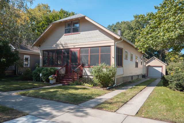 843 Pearl Street, Aurora, IL 60505