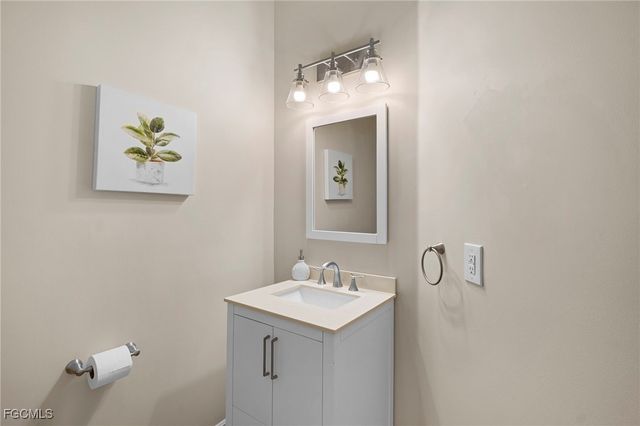 9049 spring mountain WAY, Fort Myers, FL 33908