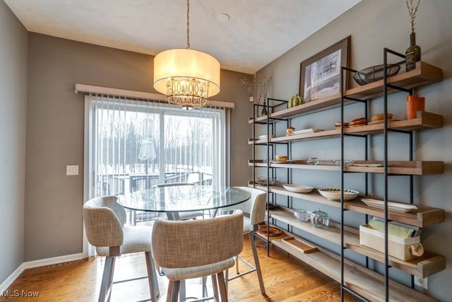 2286 Bent Branch Court, Akron, OH 44333