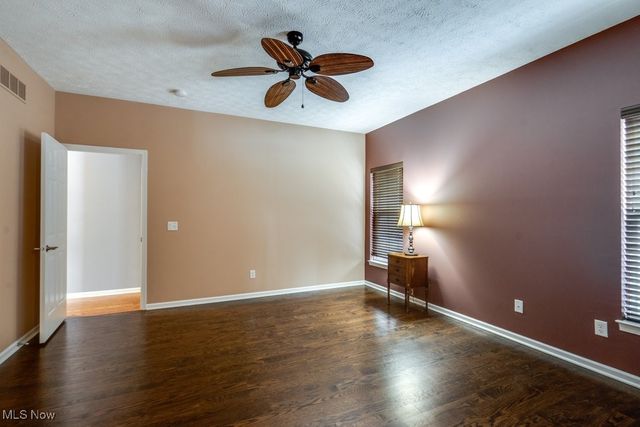 2286 Bent Branch Court, Akron, OH 44333