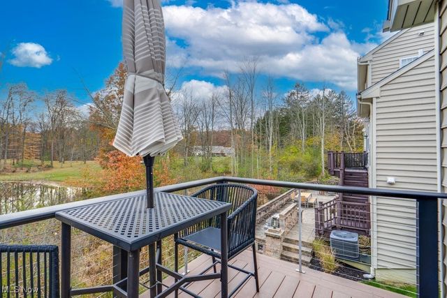 2286 Bent Branch Court, Akron, OH 44333