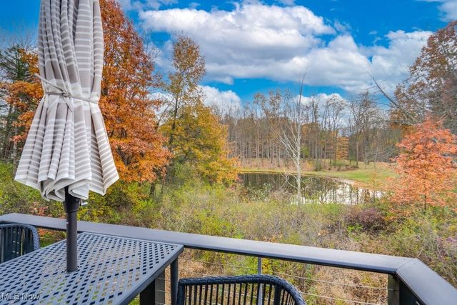 2286 Bent Branch Court, Akron, OH 44333