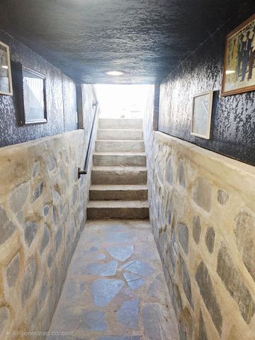 450 C Street, Fresno, CA 93706