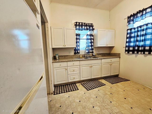 450 C Street, Fresno, CA 93706