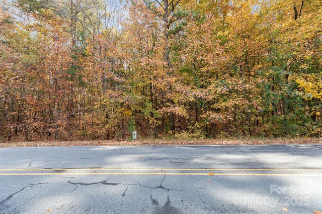 233 Greenbay Road, Mooresville, NC 28117