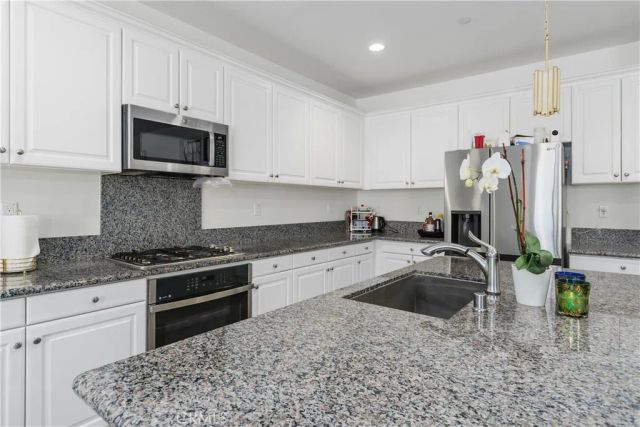 32690 Ascot Hill Circle, Wildomar, CA 92595