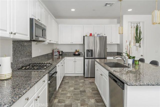 32690 Ascot Hill Circle, Wildomar, CA 92595