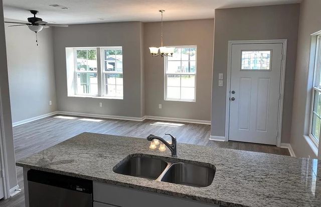 16962 W Hammon, Montgomery, TX 77316