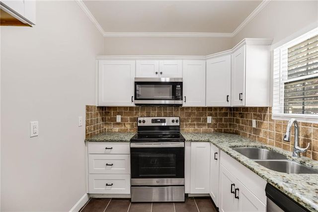 960 N Grand N Avenue, Atlanta, GA 30318