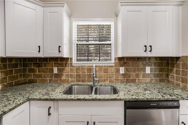 960 N Grand N Avenue, Atlanta, GA 30318