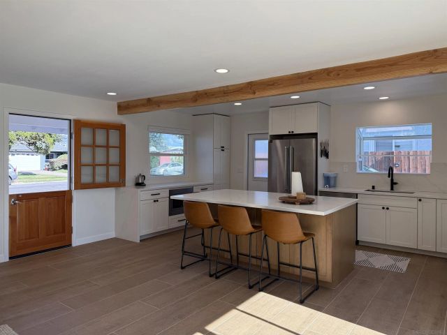 2949 Naugatuck Ave, San Diego, CA 92117