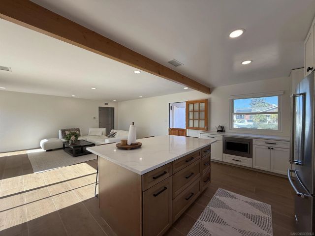 2949 Naugatuck Ave, San Diego, CA 92117