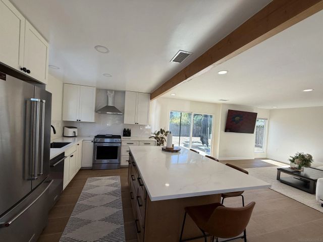 2949 Naugatuck Ave, San Diego, CA 92117