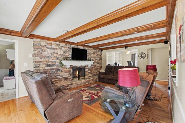 1070 Tudor Lane, Florence, KY 41042
