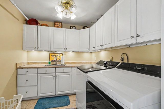 1070 Tudor Lane, Florence, KY 41042