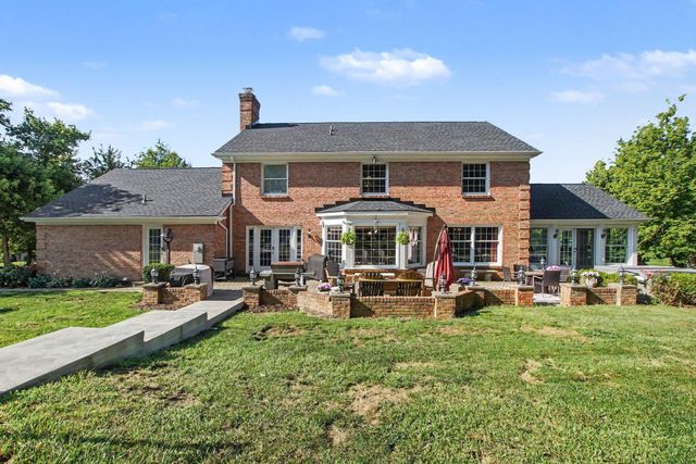 1070 Tudor Lane, Florence, KY 41042