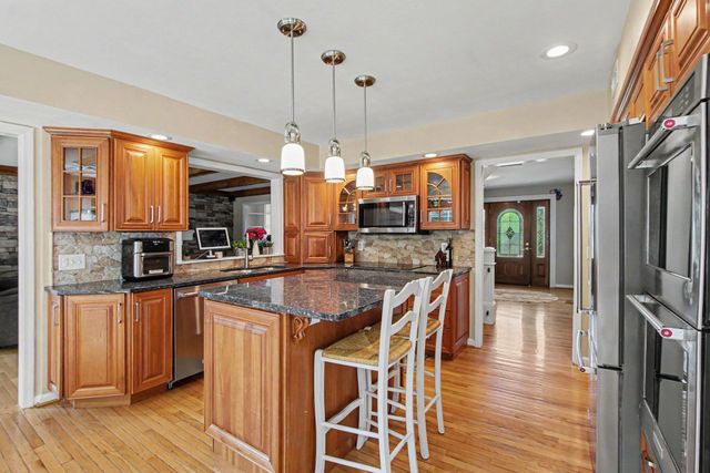 1070 Tudor Lane, Florence, KY 41042