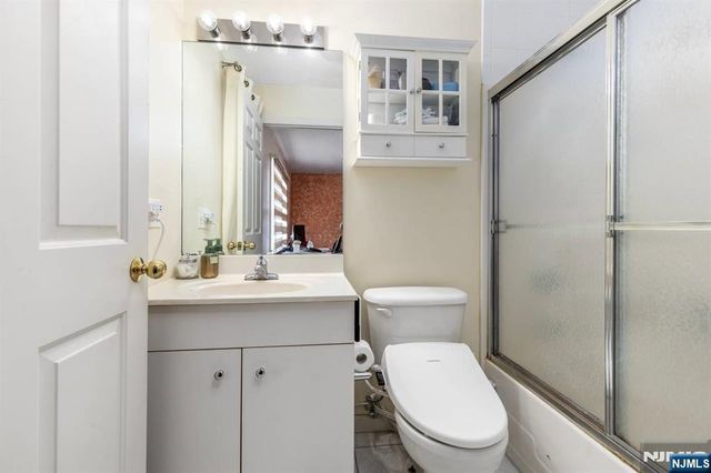 428 Grand Avenue 2C, Palisades Park, NJ 07650