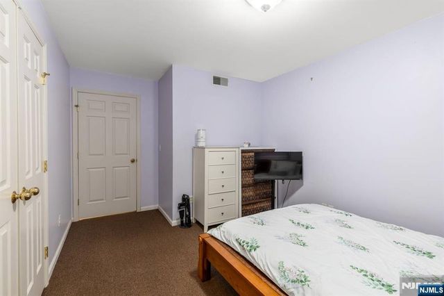 428 Grand Avenue 2C, Palisades Park, NJ 07650
