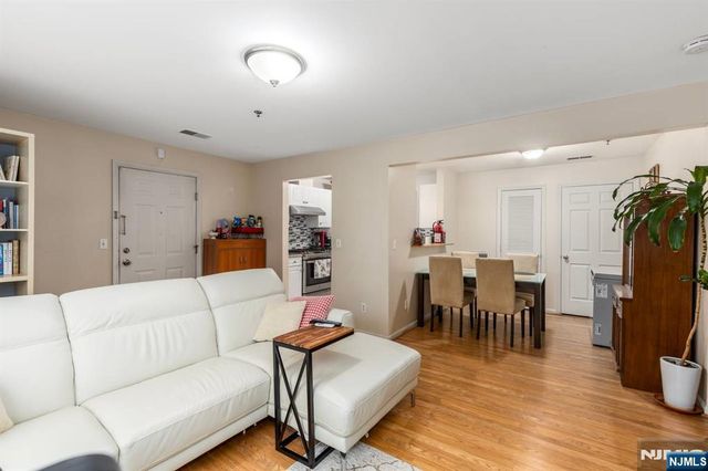 428 Grand Avenue 2C, Palisades Park, NJ 07650