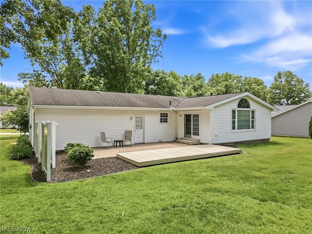 7003 White Oak Drive, Hubbard, OH 44425