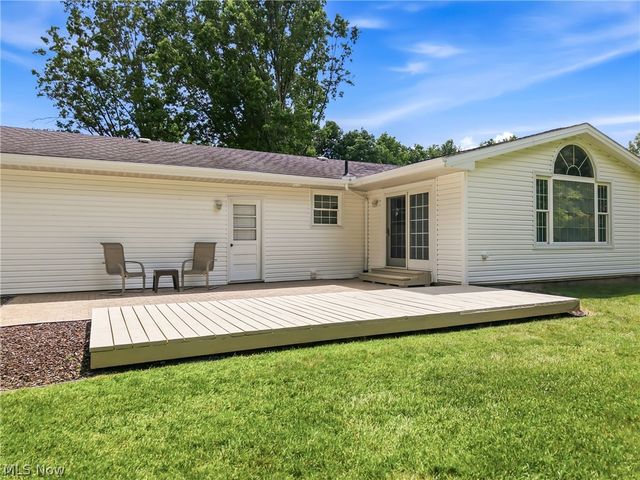7003 White Oak Drive, Hubbard, OH 44425