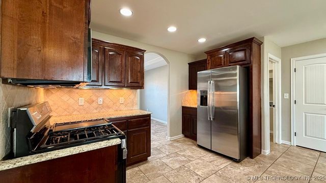 14408 S Toledo Avenue, Bixby, OK 74008