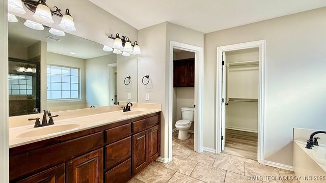 14408 S Toledo Avenue, Bixby, OK 74008