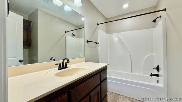 14408 S Toledo Avenue, Bixby, OK 74008