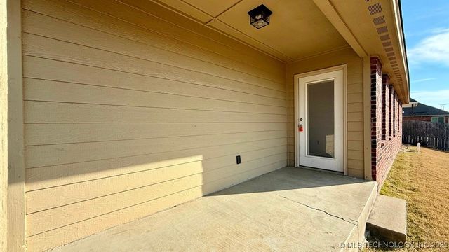 14408 S Toledo Avenue, Bixby, OK 74008