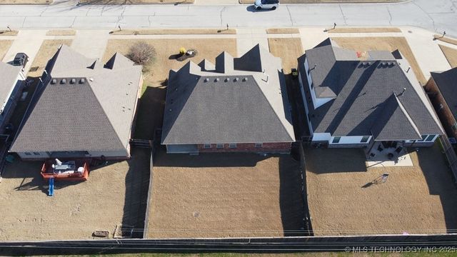 14408 S Toledo Avenue, Bixby, OK 74008