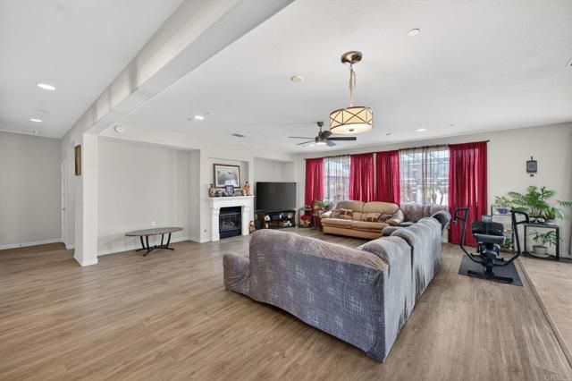 35277 Goldthread Lane, Murrieta, CA 92563