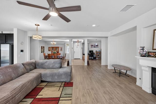 35277 Goldthread Lane, Murrieta, CA 92563