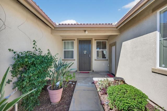 35277 Goldthread Lane, Murrieta, CA 92563