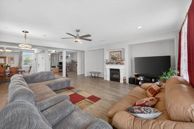 35277 Goldthread Lane, Murrieta, CA 92563