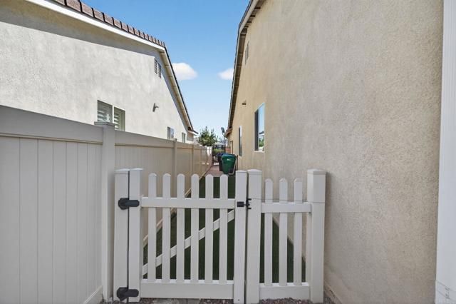 35277 Goldthread Lane, Murrieta, CA 92563