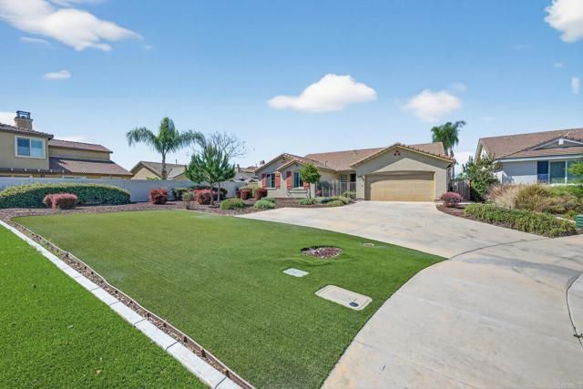35277 Goldthread Lane, Murrieta, CA 92563