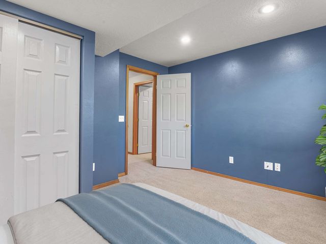 7902 E Woodland Park Dr, Spokane, WA 99212