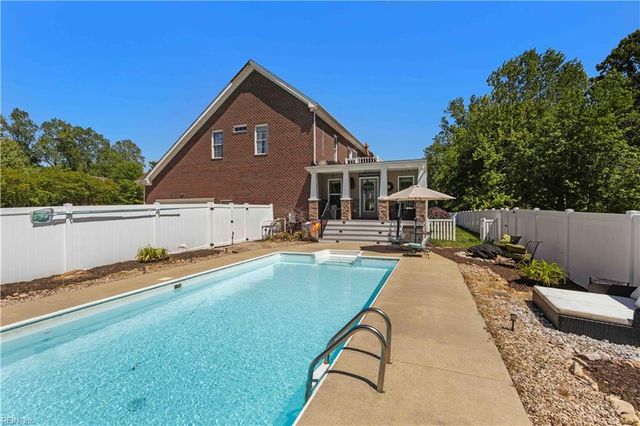 419 Quaker Ridge CT, Suffolk, VA 23435