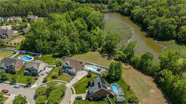 419 Quaker Ridge CT, Suffolk, VA 23435