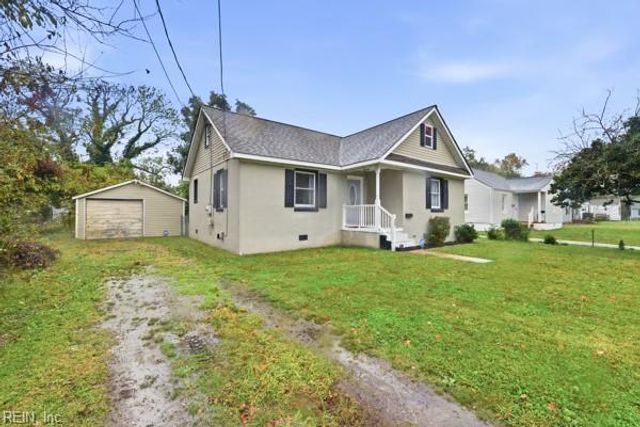 25 Gibson RD, Hampton, VA 23669