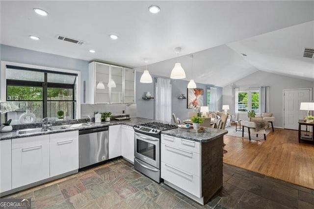 2580 Forrest Avenue NW, Atlanta, GA 30318