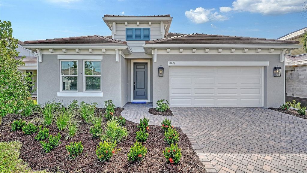Image 2 of property listing at 8201 SCARLETBUSH DRIVE, Sarasota, FL 34240