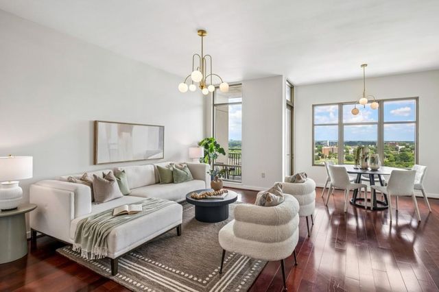 565 Peachtree Street NE 1610, Atlanta, GA 30308