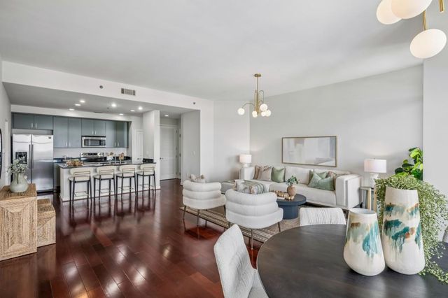 565 Peachtree Street NE 1610, Atlanta, GA 30308