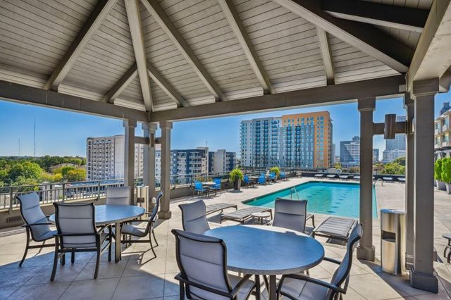 565 Peachtree Street NE 1610, Atlanta, GA 30308