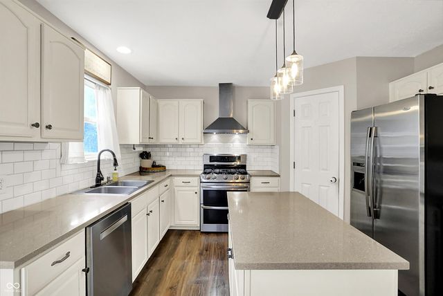 12004 Gatwick View Drive, Fishers, IN 46037