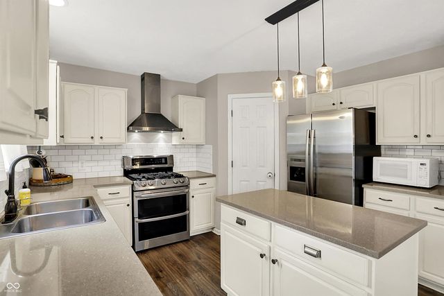 12004 Gatwick View Drive, Fishers, IN 46037